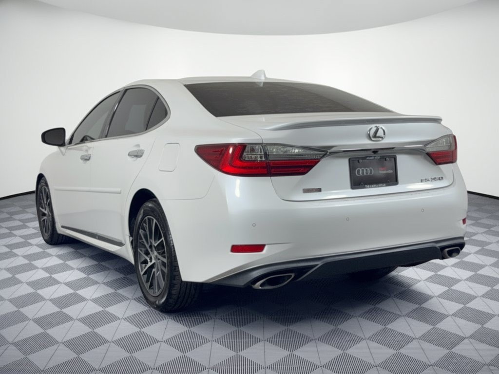 Used 2016 Lexus ES 350 w/ Luxury Package w/Wood Trim FWD image 3