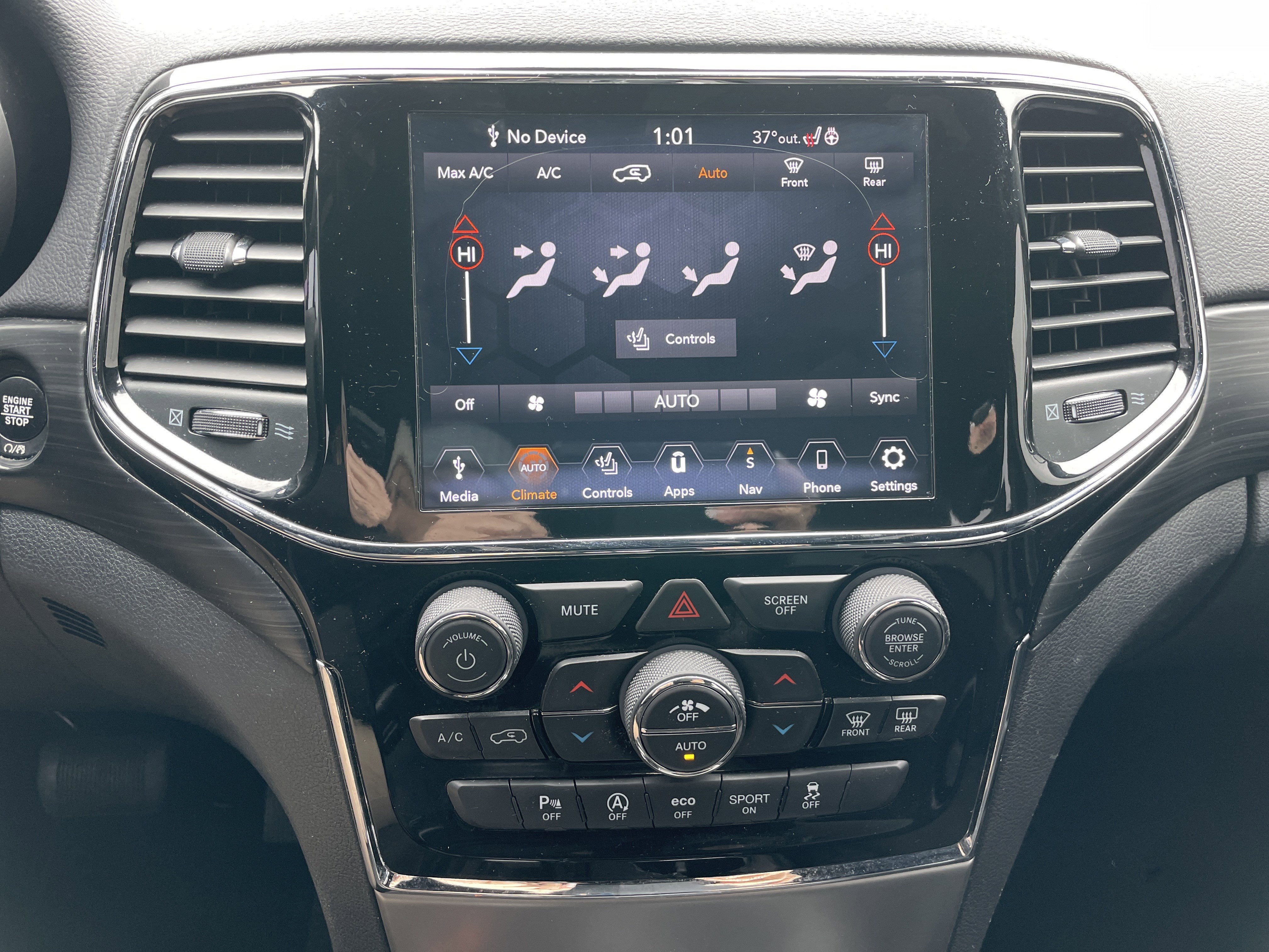 Used 2020 Jeep Grand Cherokee Altitude image 48