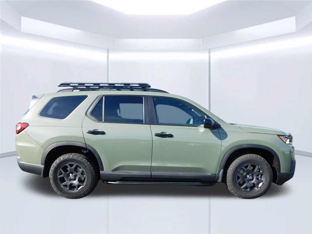 New 2026 Honda Pilot TrailSport image 2