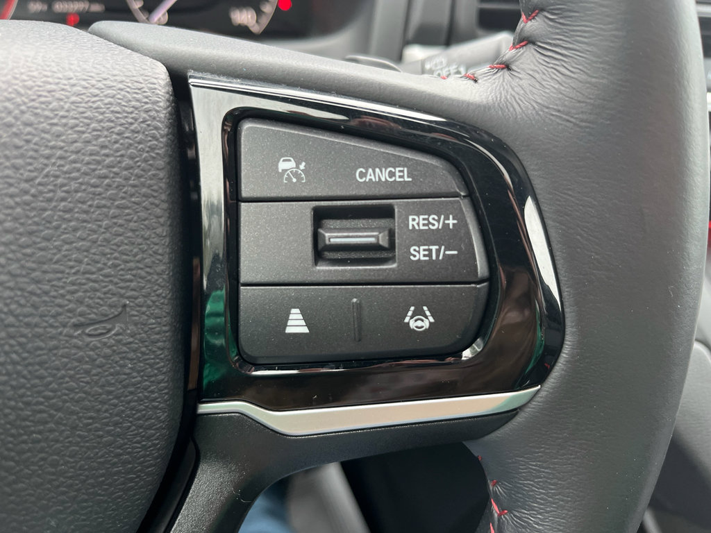 Used 2025 Honda Odyssey Sport-L image 19