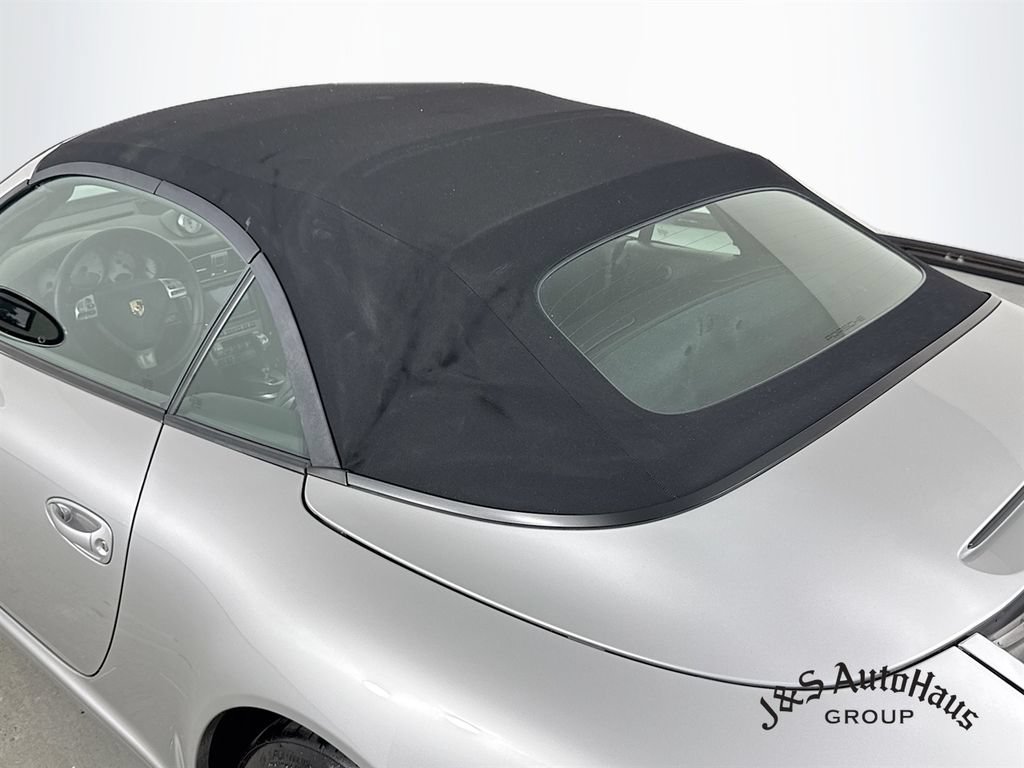 Used 2005 Porsche 911 Carrera S RWD image 16