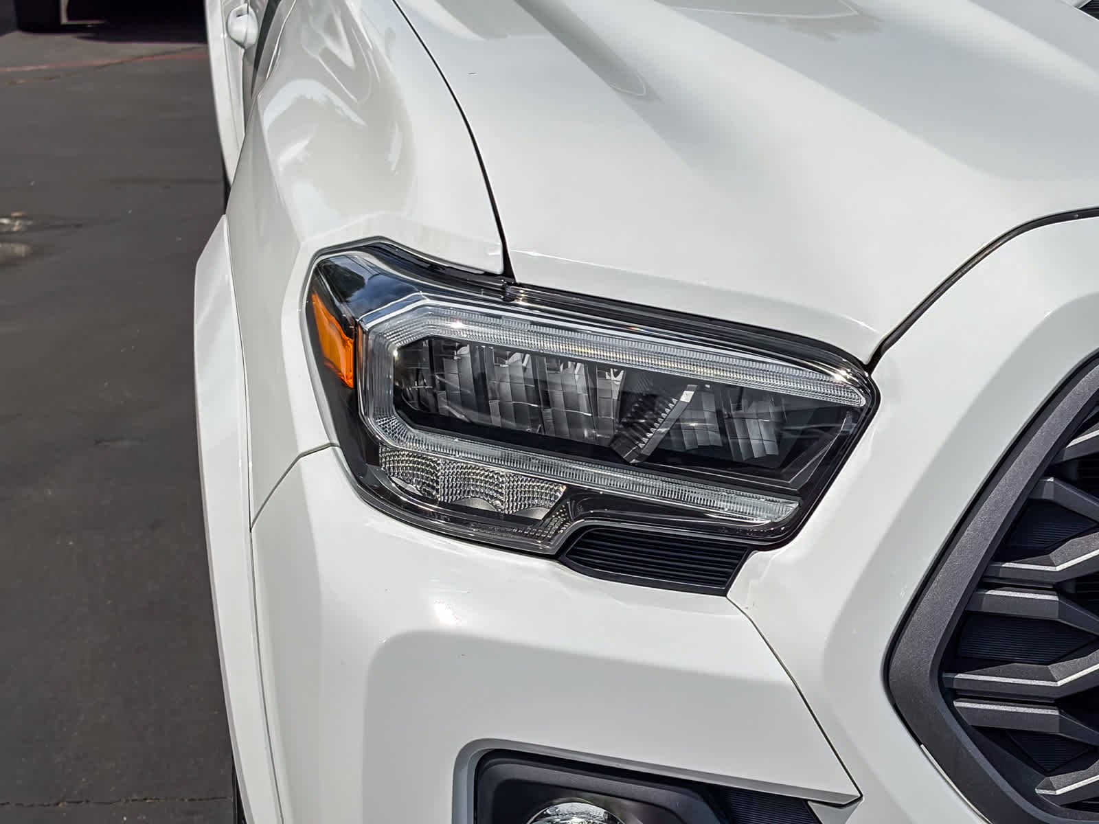 Used 2021 Toyota Tacoma TRD Sport w/ Technology Package image 7