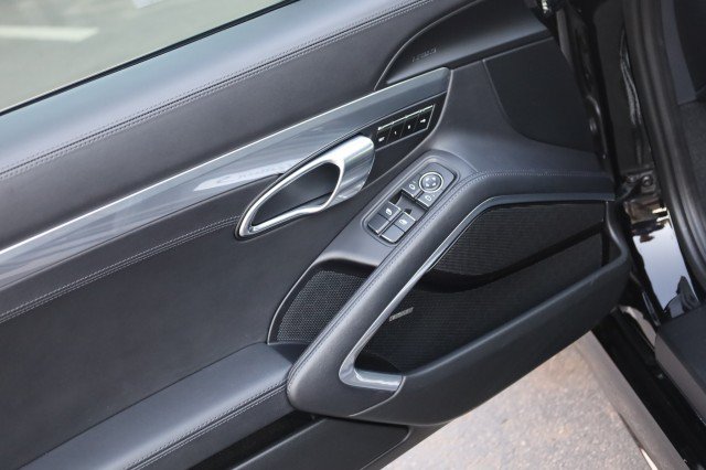 Used 2017 Porsche 718 Cayman S RWD image 22