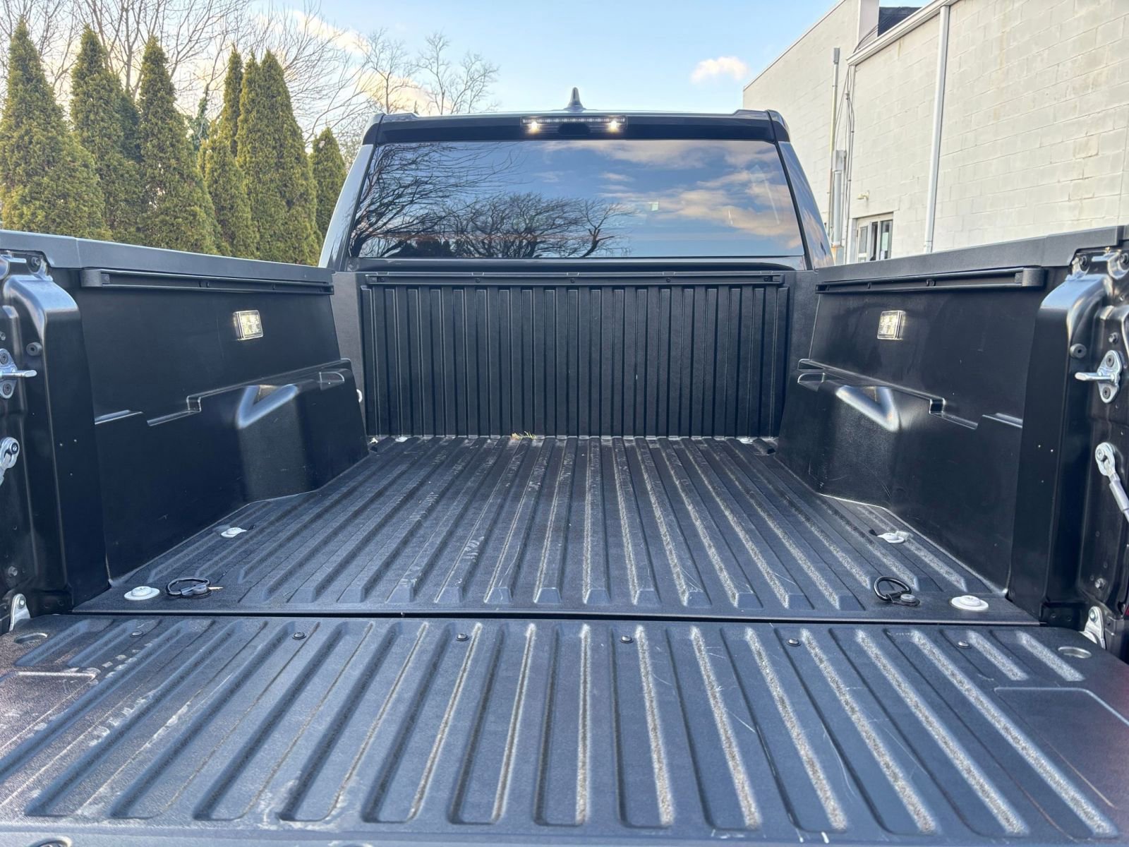 Used 2025 Toyota Tacoma SR image 30