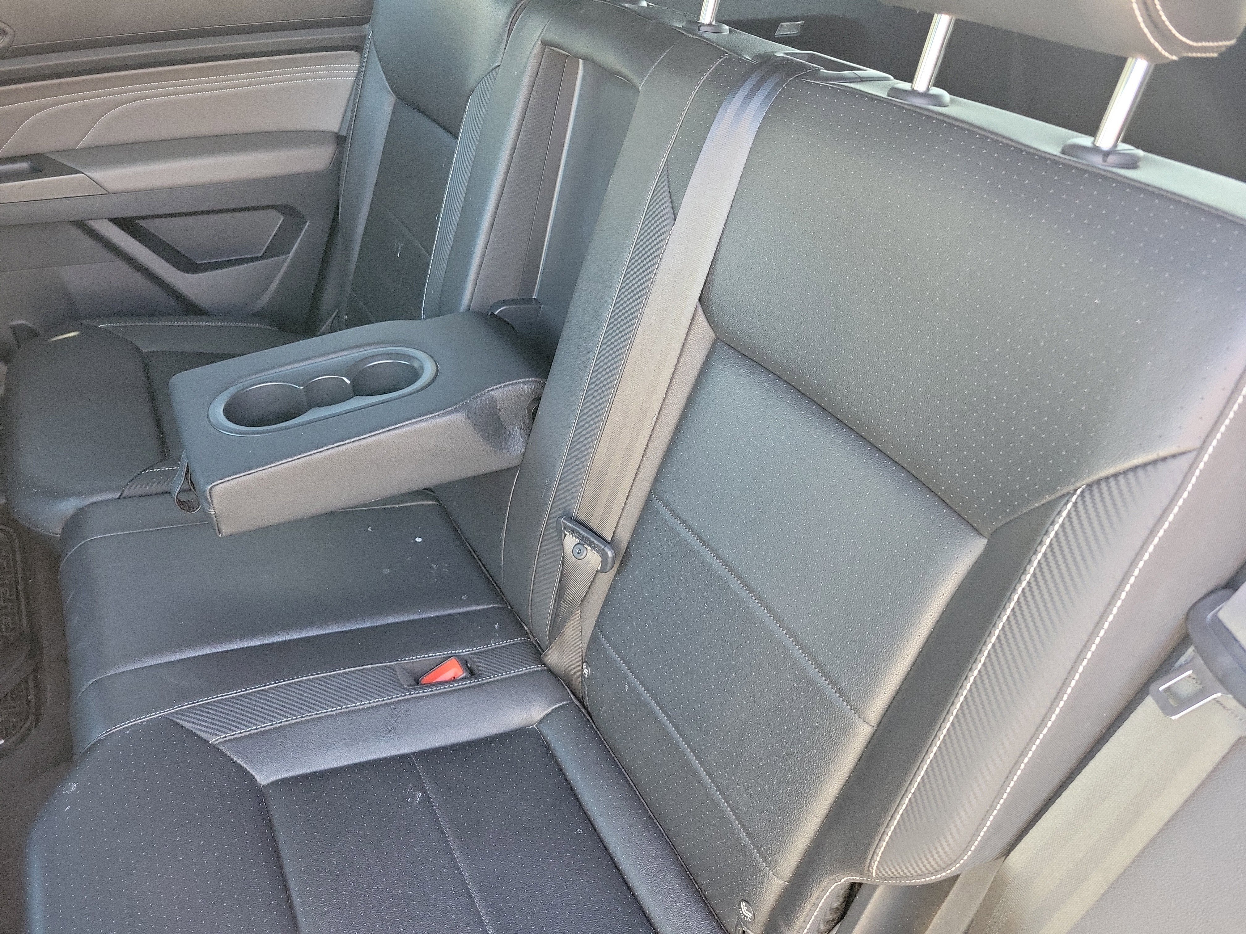 Used 2023 Volkswagen Atlas Cross Sport SE w/ Black Wheel Package image 6