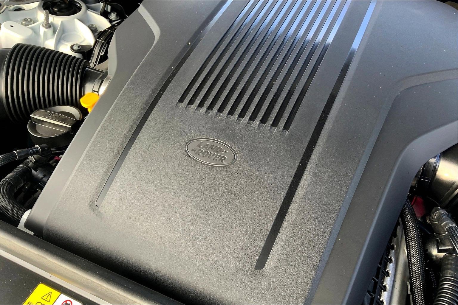 New 2025 Land Rover Range Rover SE image 17