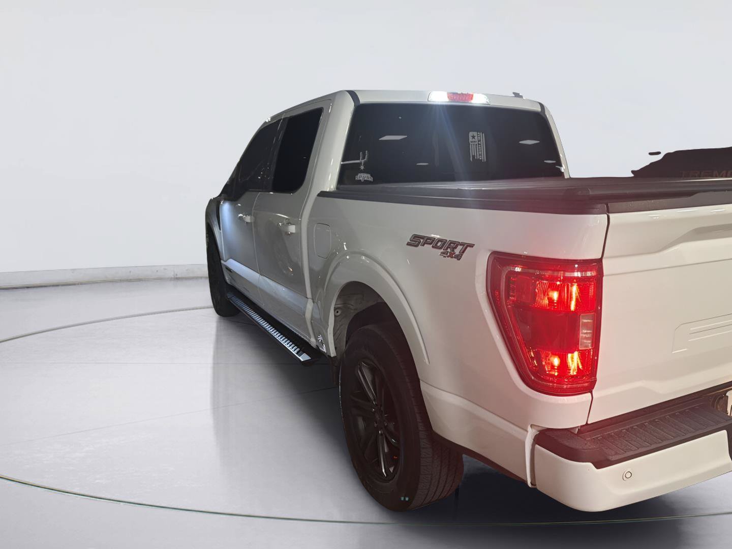 Used 2022 Ford F150 XLT w/ Equipment Group 302A High AWD/4WD image 4