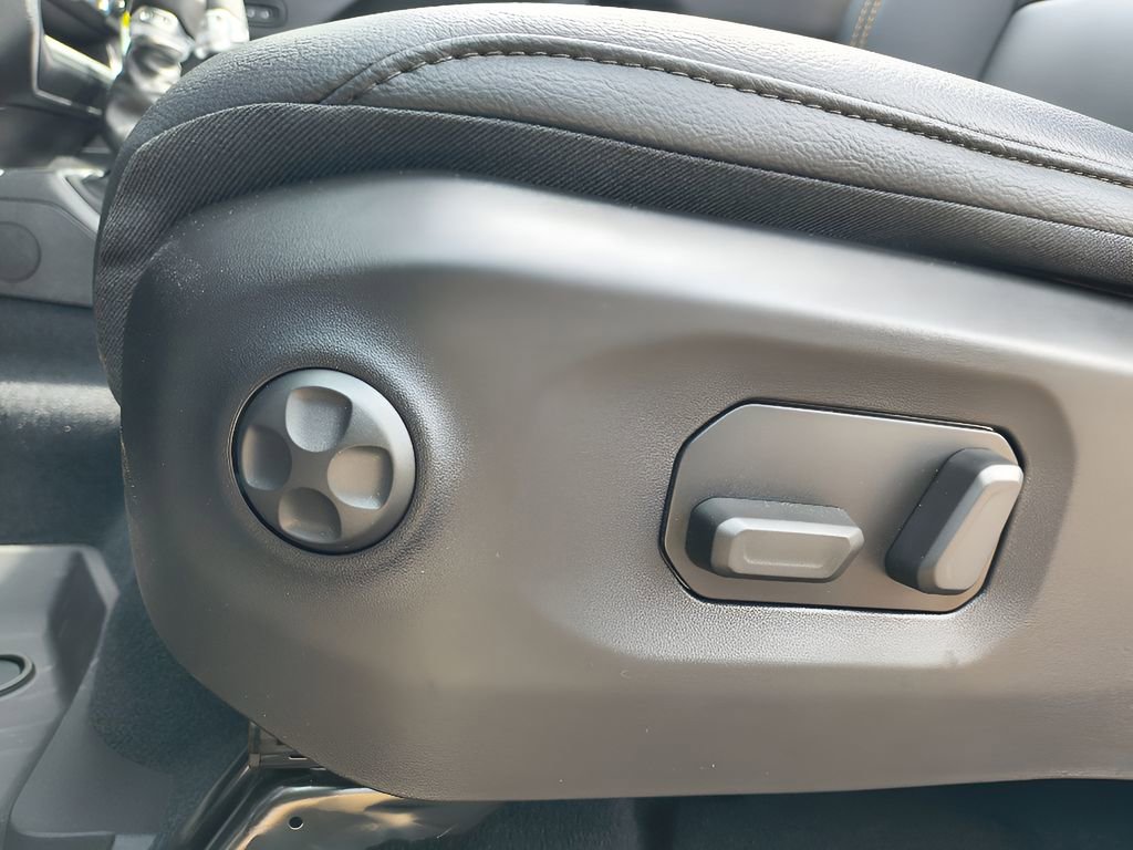 New 2025 Jeep Wrangler Sahara image 12