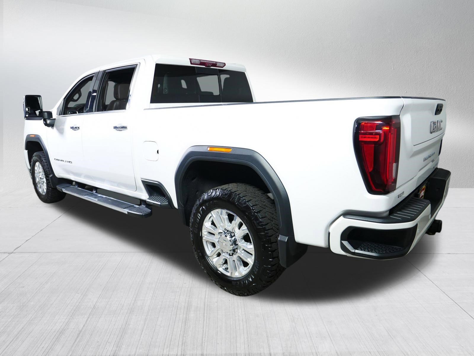 Certified 2022 GMC Sierra 2500 Denali w/ Denali Ultimate Package AWD/4WD image 5