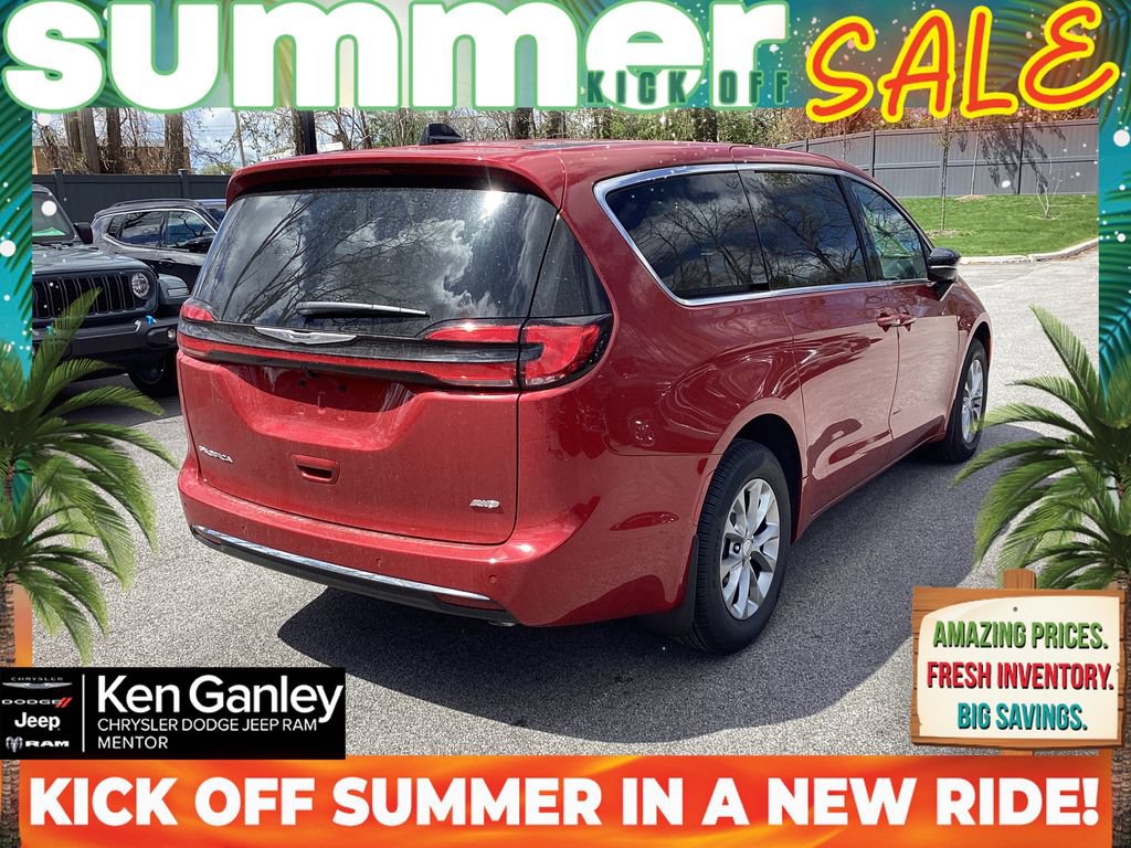 New 2026 Chrysler Pacifica Select AWD/4WD image 8