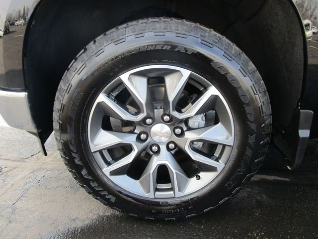 Certified 2024 Chevrolet Silverado 1500 LT w/ Z71 Off-Road Package image 2