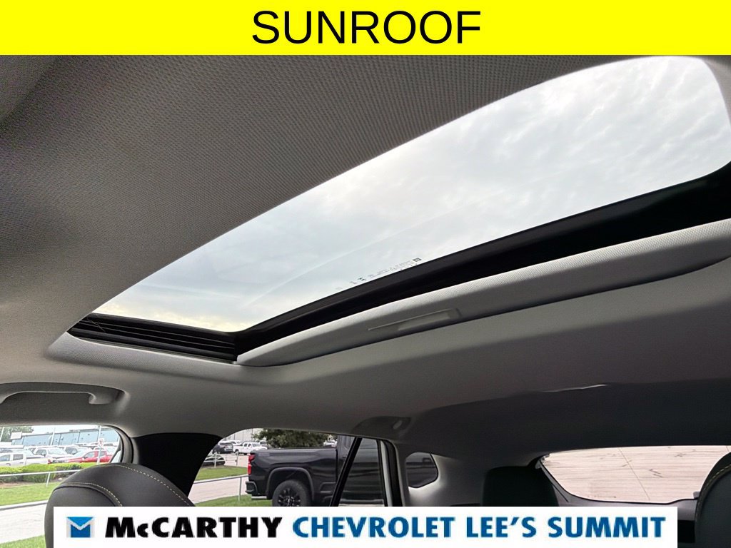 Used 2025 Chevrolet Trax ACTIV w/ Sunroof Package FWD image 6