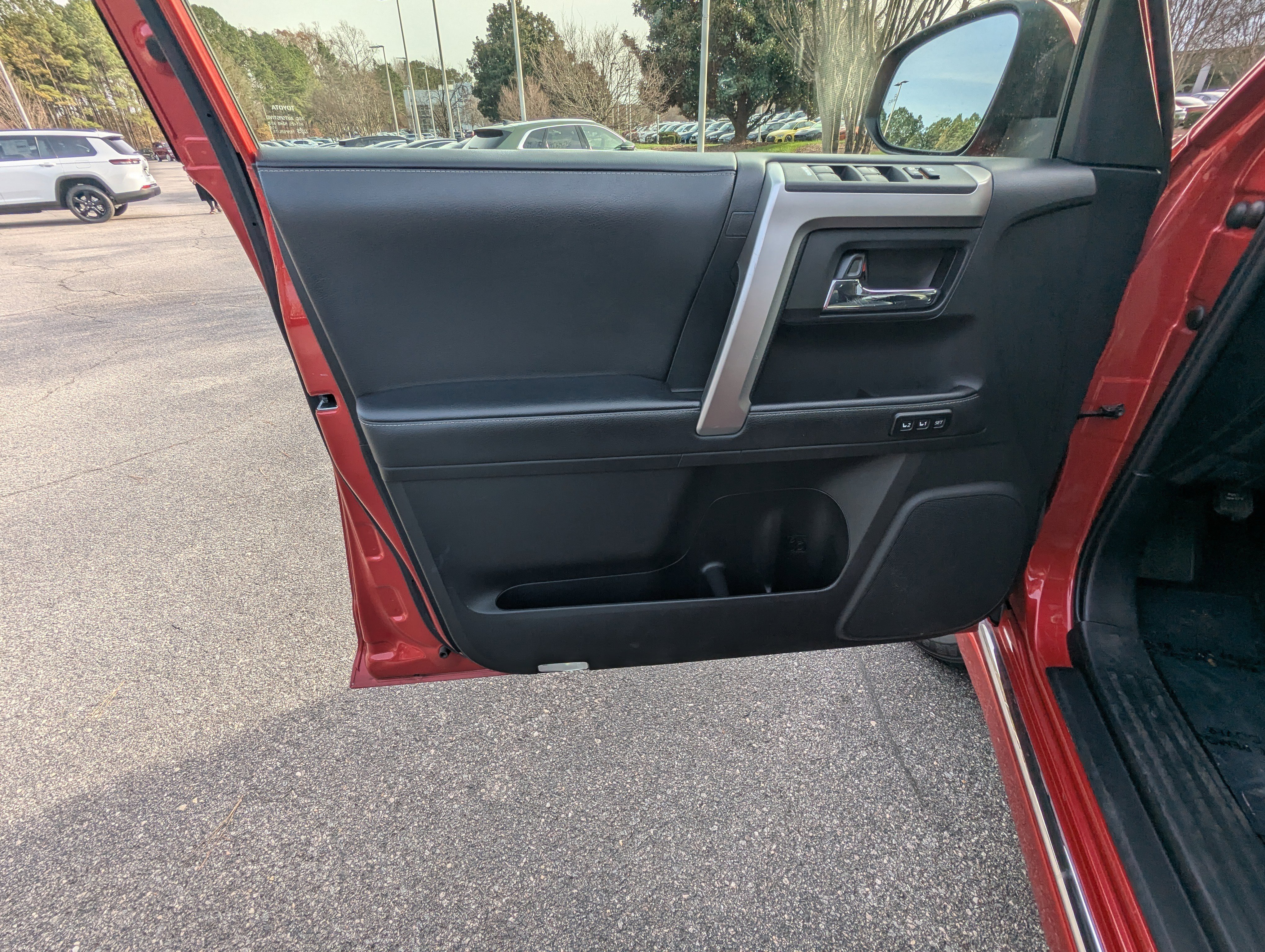 Used 2022 Toyota 4Runner Limited image 16