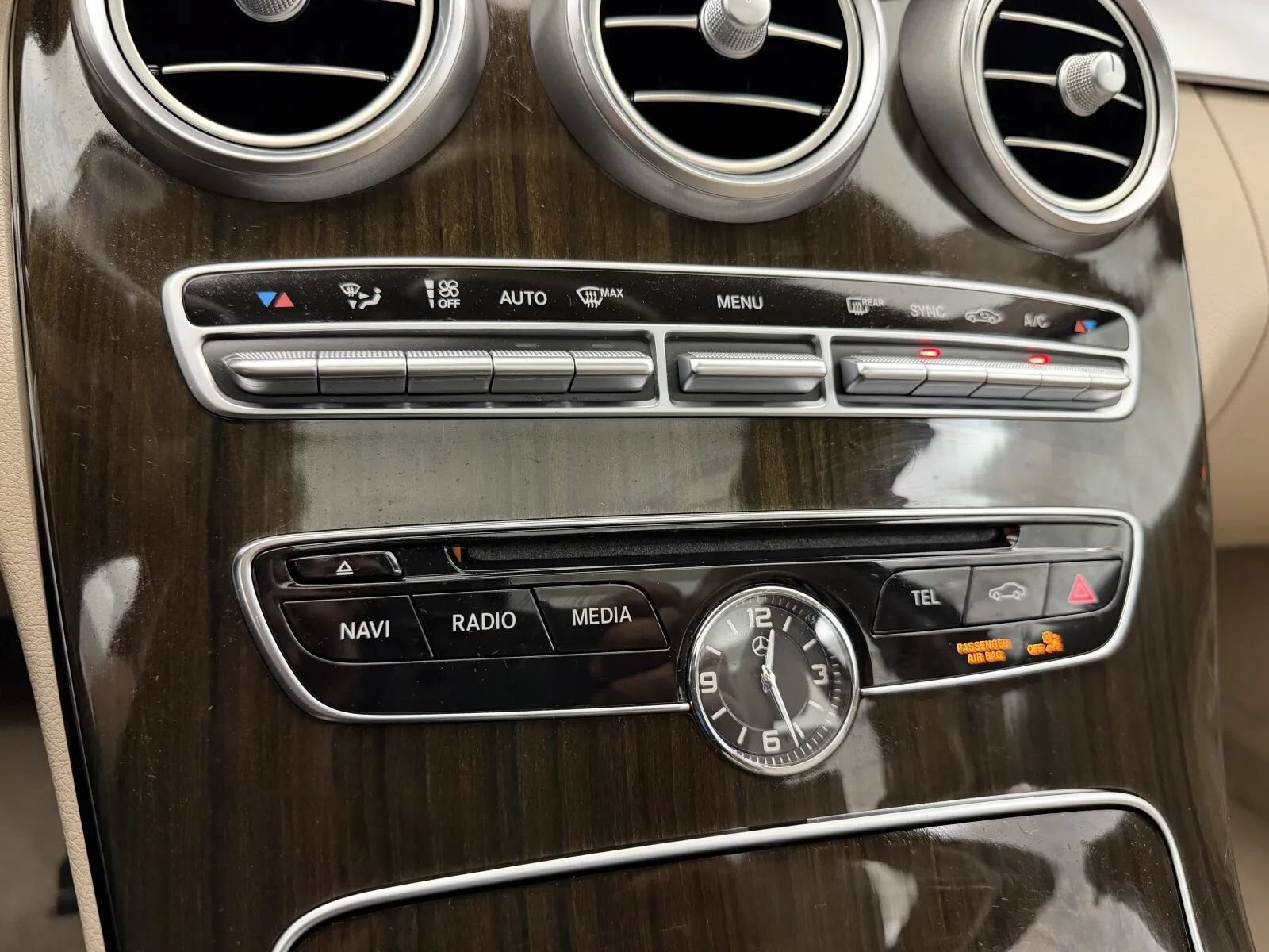 Used 2017 Mercedes-Benz C 300 4MATIC Sedan image 24