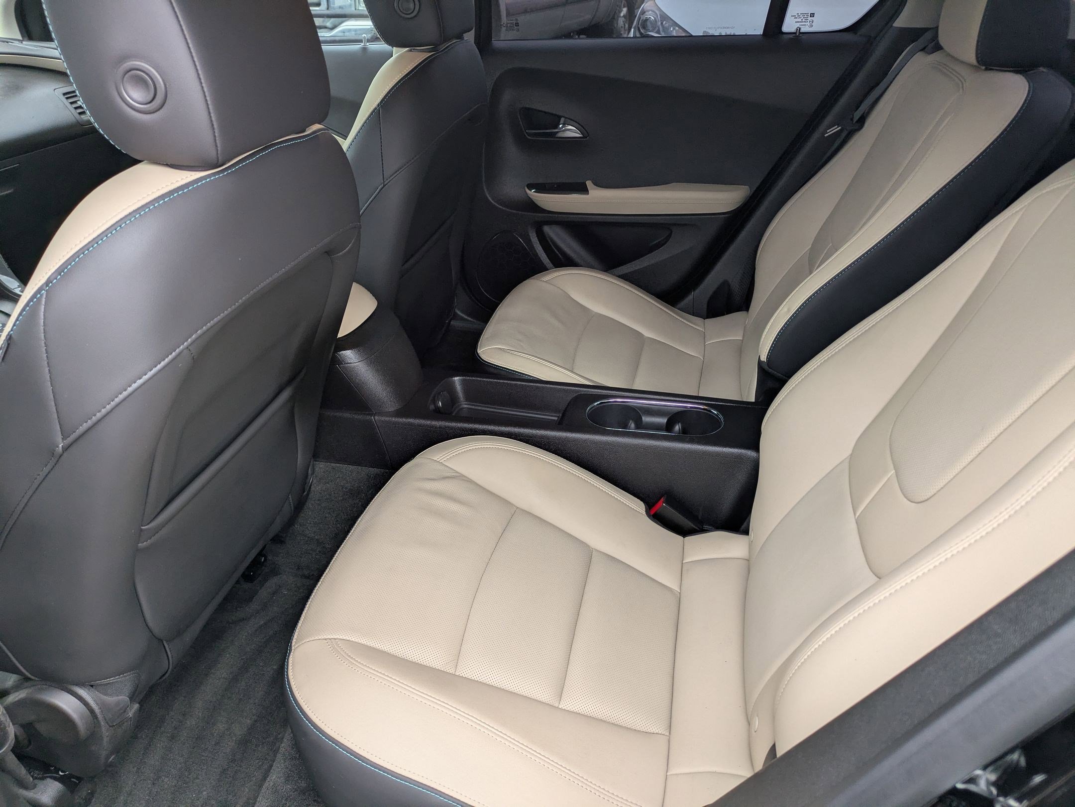 Used 2012 Chevrolet Volt Premium w/ Premium Trim Package image 13