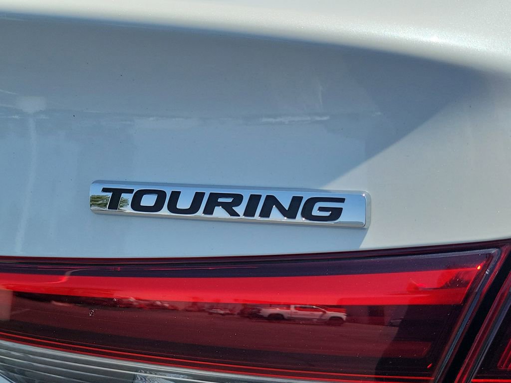 Used 2024 Honda Civic Touring image 31