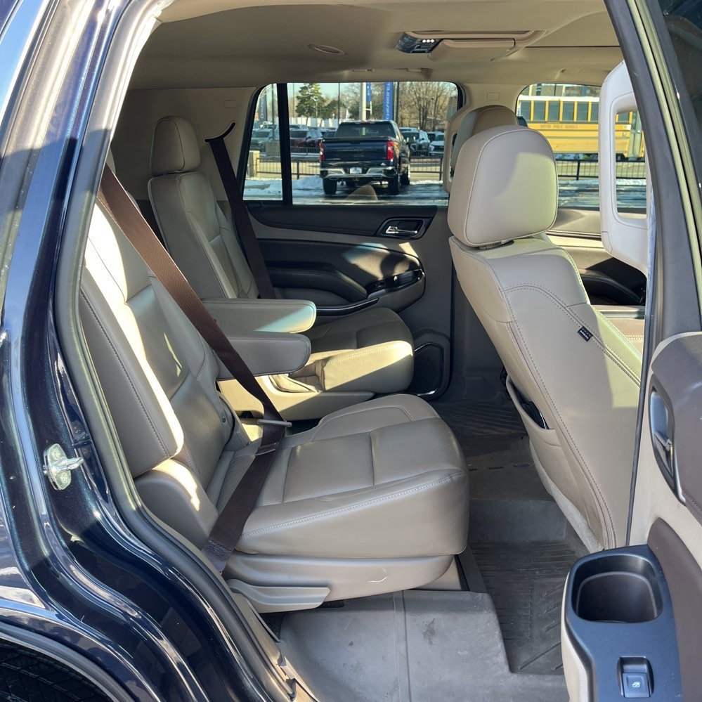 Used 2019 Chevrolet Tahoe LT w/ LT Signature Package image 11