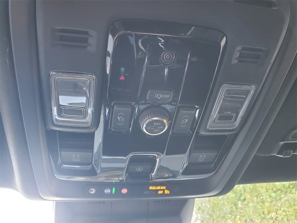 New 2026 Cadillac Escalade ESV Luxury w/ LPO, Radiant Package image 30