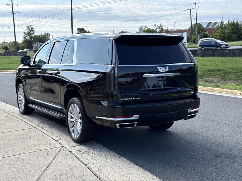 Used 2026 Cadillac Escalade ESV 4WD image 21