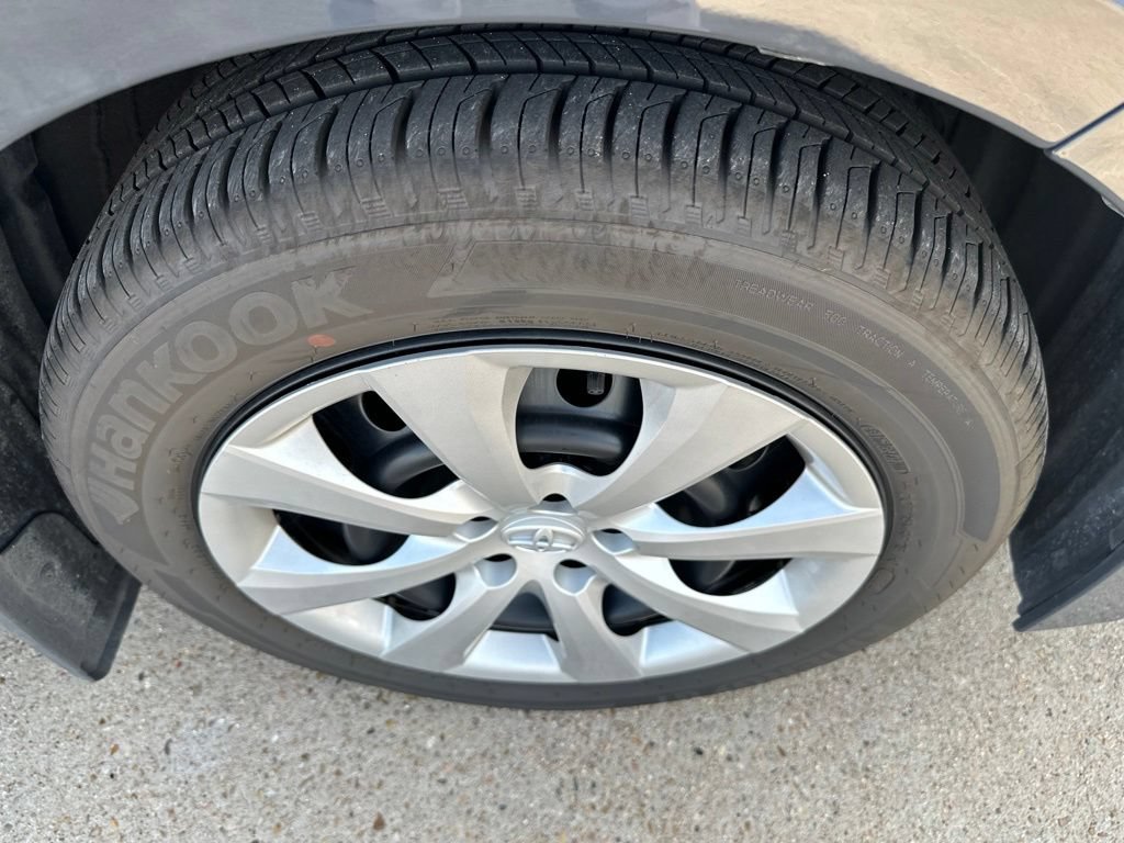 Used 2026 Toyota Corolla LE FWD image 19