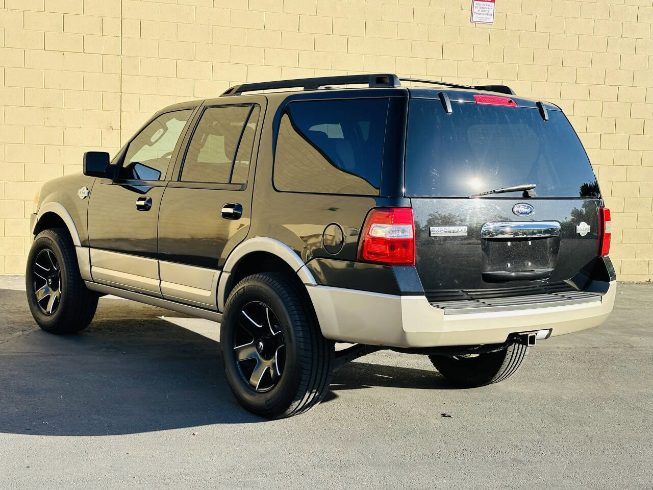 Used 2010 Ford Expedition King Ranch image 5