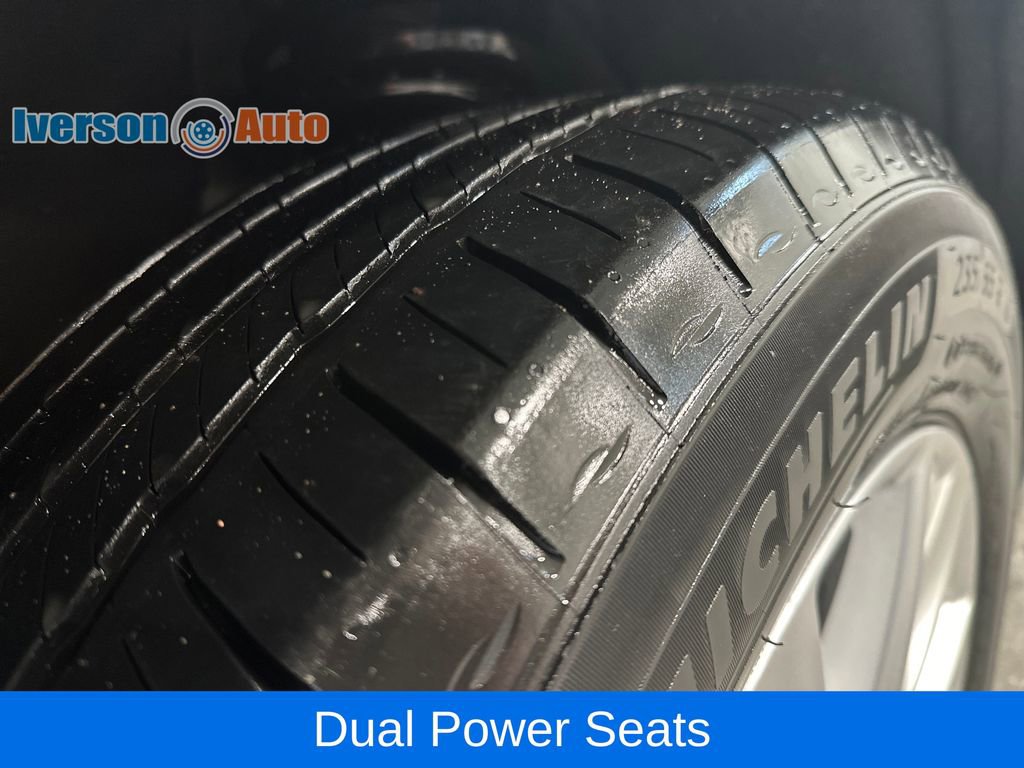 Used 2024 Cadillac XT6 Luxury w/ LPO, Floor Liner Package AWD/4WD image 14