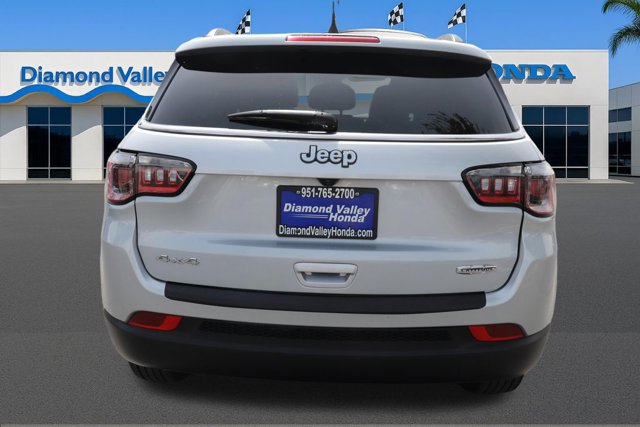 Used 2025 Jeep Compass Latitude image 5