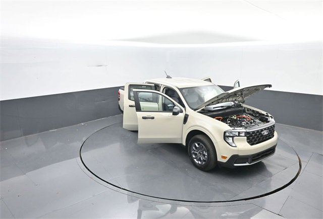 New 2025 Ford Maverick XLT image 37