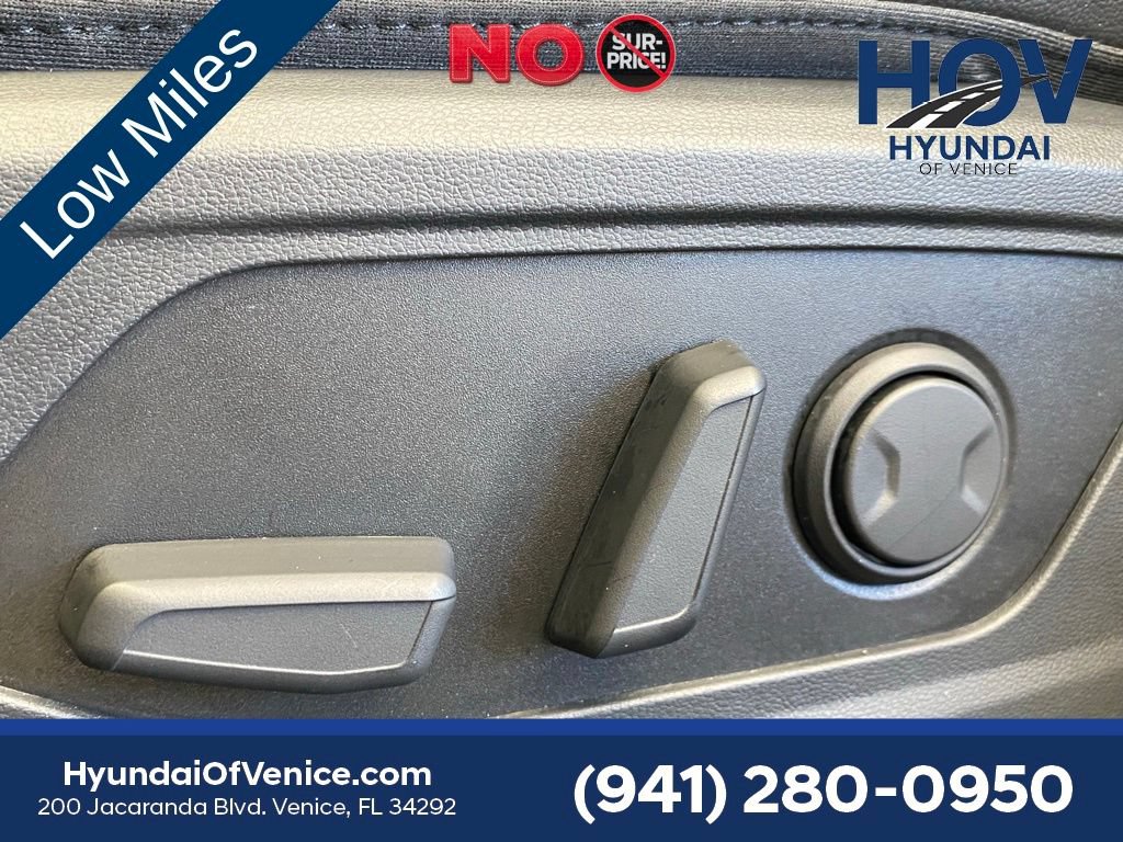 Certified 2024 Hyundai Santa Cruz Night AWD/4WD image 23