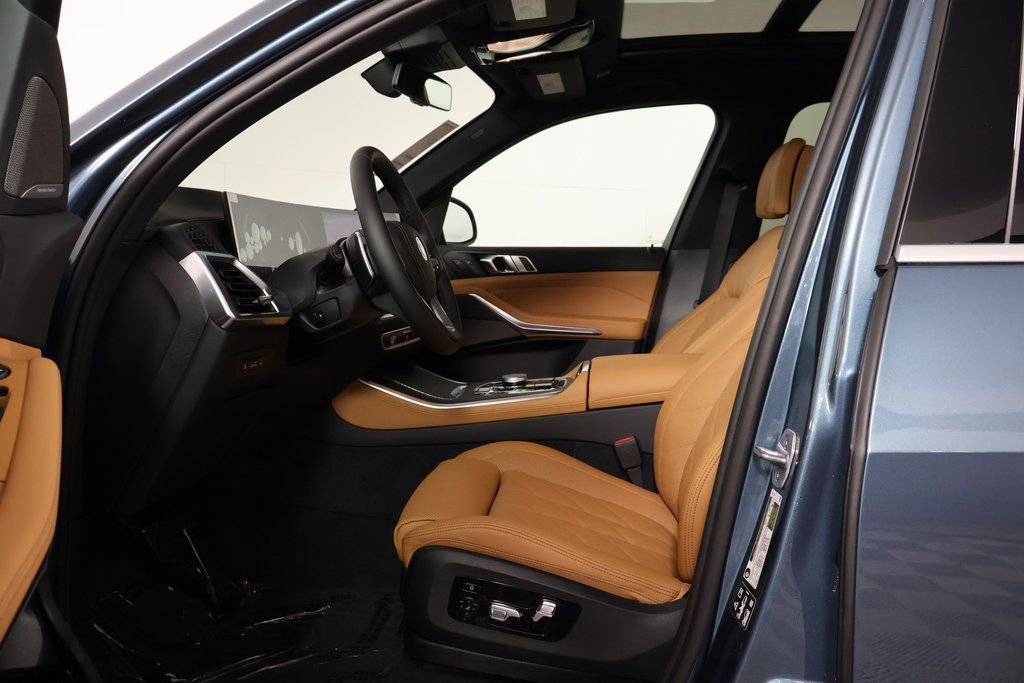 New 2026 BMW X5 xDrive40i w/ Climate Comfort Package image 5