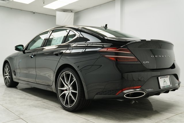 Used 2025 Genesis G70 2.5T image 5