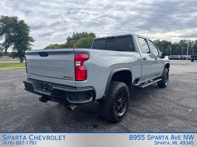 Used 2024 Chevrolet Silverado 2500 ZR2 w/ Technology Package AWD/4WD image 3