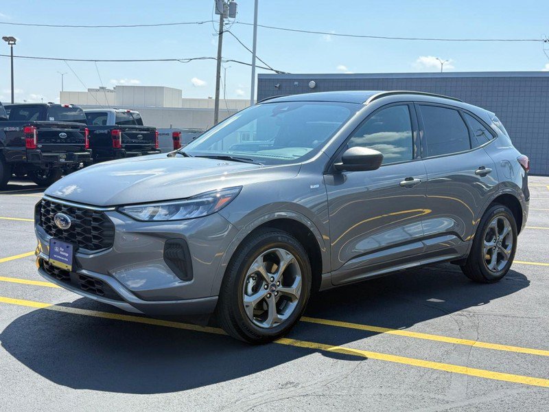 Certified 2023 Ford Escape ST-Line w/ Tech Pack #1 AWD/4WD image 9