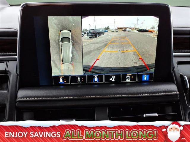 Used 2023 Chevrolet Suburban Premier image 23