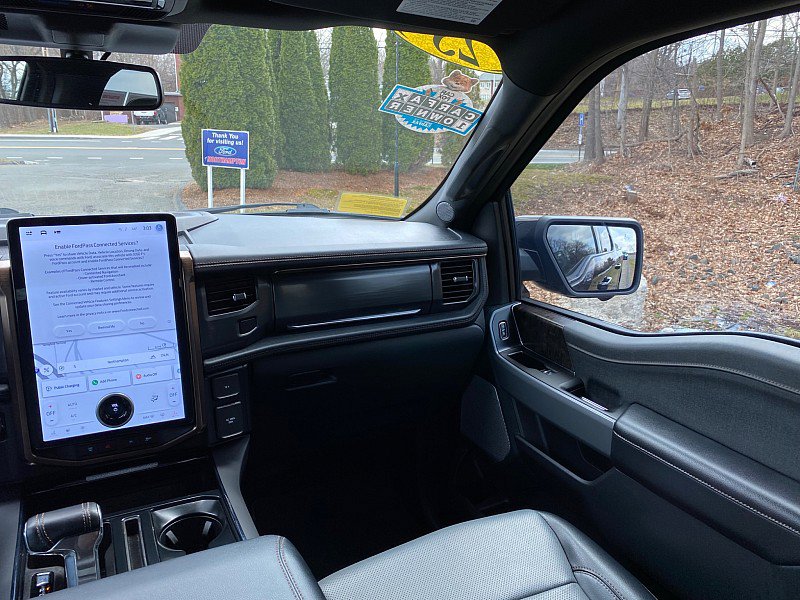 Used 2023 Ford F150 Lightning Lariat image 24