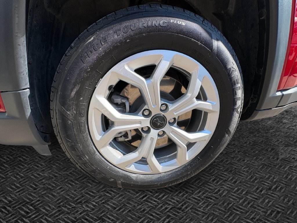 Certified 2025 Jeep Compass Latitude AWD/4WD image 11