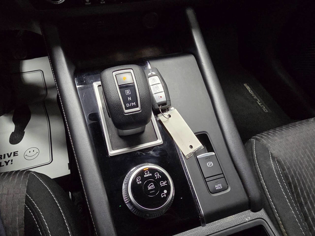 Used 2022 Mitsubishi Outlander ES image 24