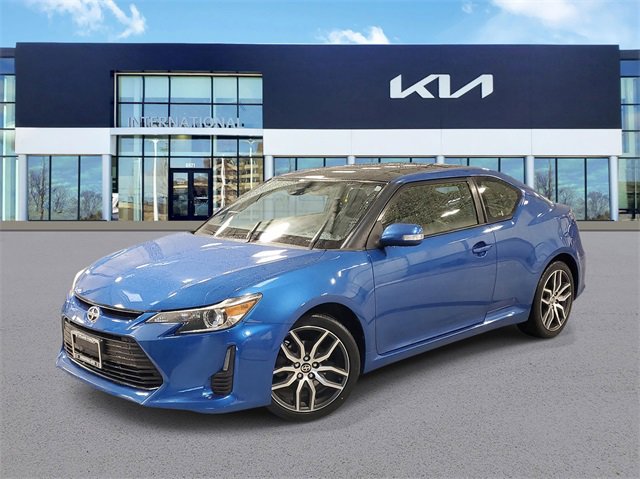 Used 2015 Scion tC image 1