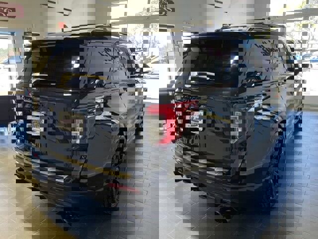 Used 2024 Ford Explorer ST w/ Equipment Group 401A image 5