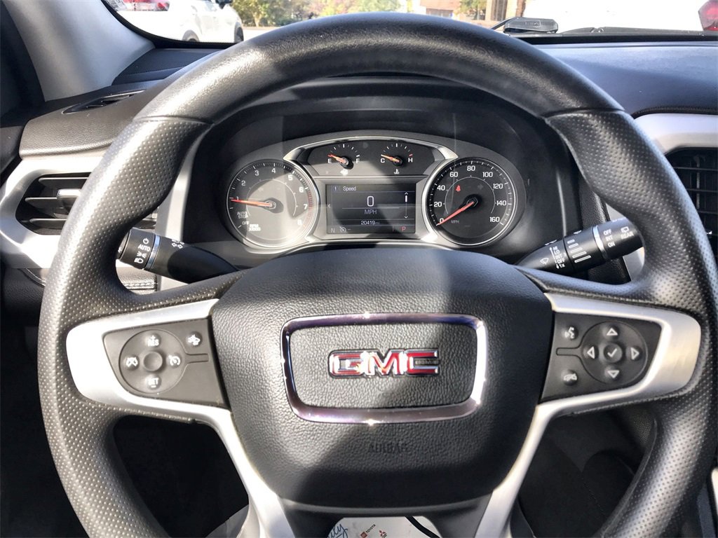 Used 2023 GMC Acadia SLE w/ Driver Convenience Package image 14