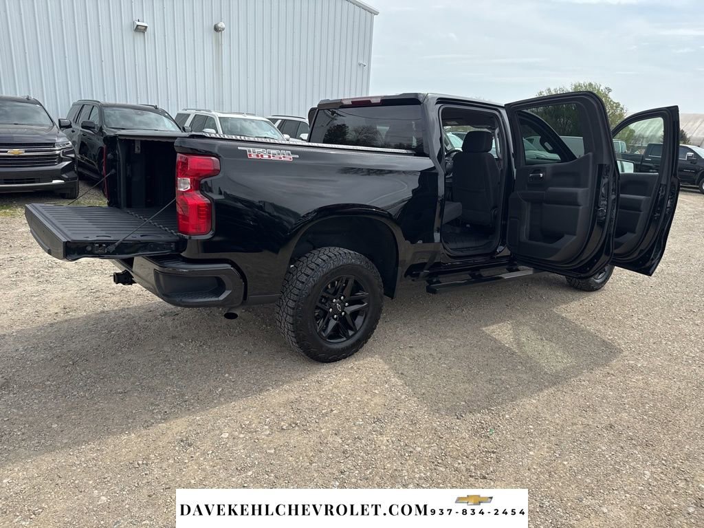 Used 2024 Chevrolet Silverado 1500 Custom Trail Boss w/ LPO, Dark Essentials Package image 30