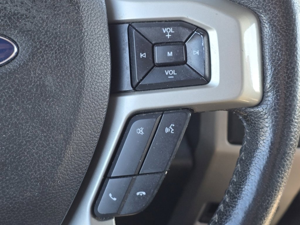 Used 2015 Ford F150 Lariat w/ Equipment Group 502A Luxury image 27