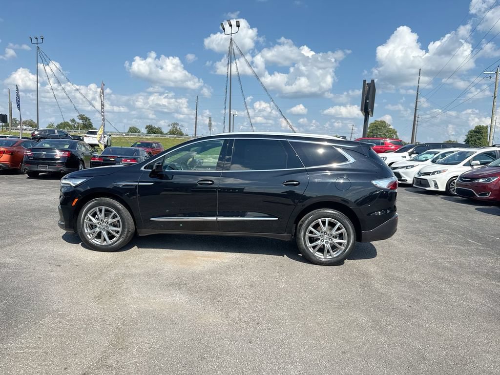 Used 2023 Buick Enclave Essence w/ Experience Buick Package AWD/4WD image 11
