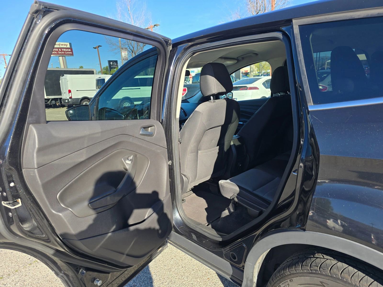 Used 2015 Ford Escape SE image 13