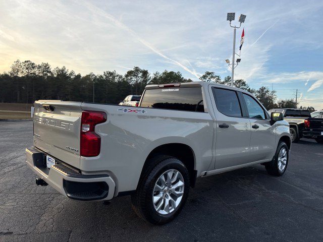 New 2026 Chevrolet Silverado 1500 Custom image 3