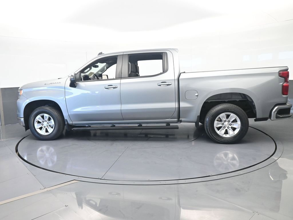 Used 2024 Chevrolet Silverado 1500 LT RWD image 3
