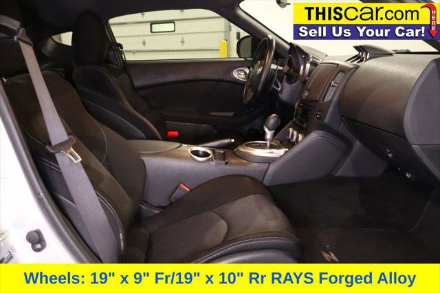 Used 2016 Nissan 370Z w/ Sport Package image 18