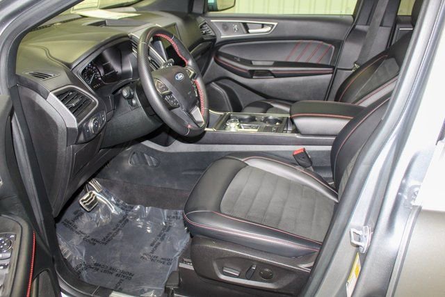 Used 2022 Ford Edge ST-Line image 10