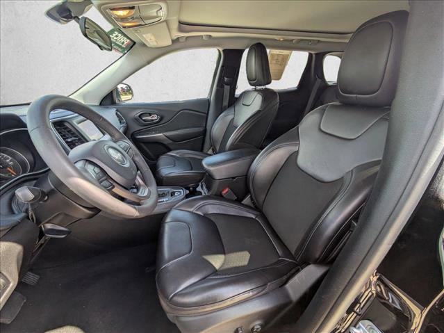 Used 2020 Jeep Cherokee Latitude Plus FWD image 12