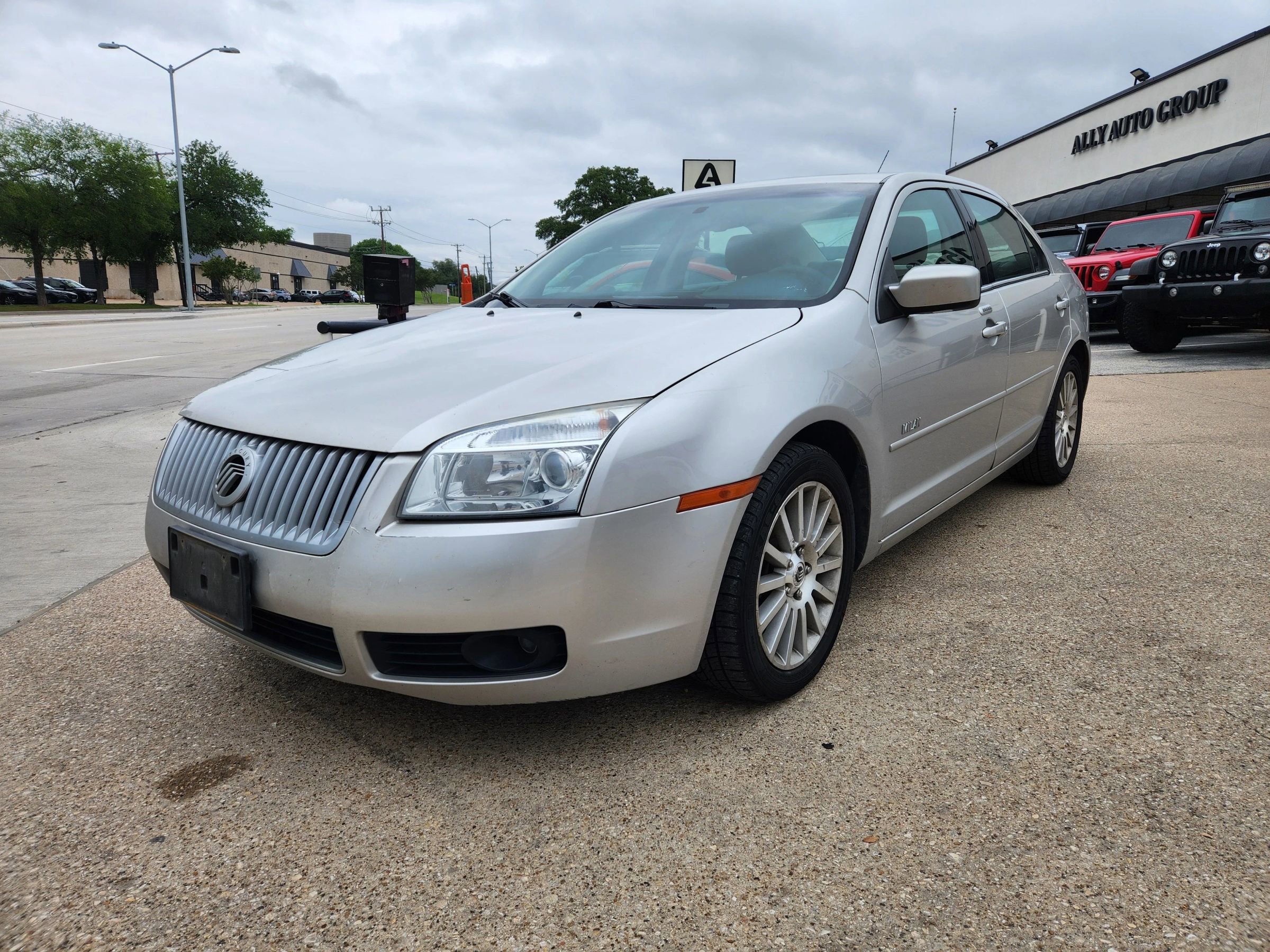 Used 2008 Mercury Milan Premier FWD image 1